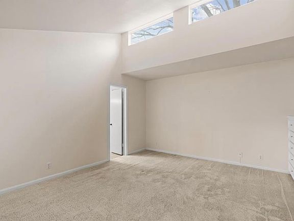 4th image of 3413 Glenmeadow Dr