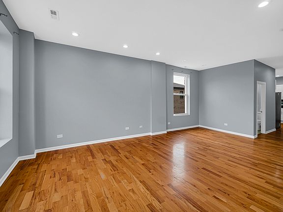 5th image of 2608 W 38th St