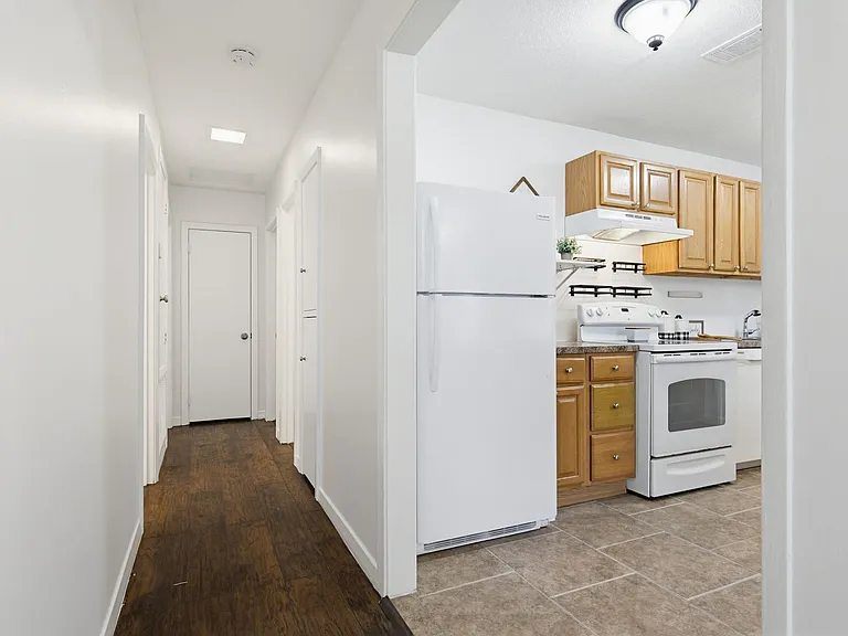 908 Rock Creek Ave — Photo 24