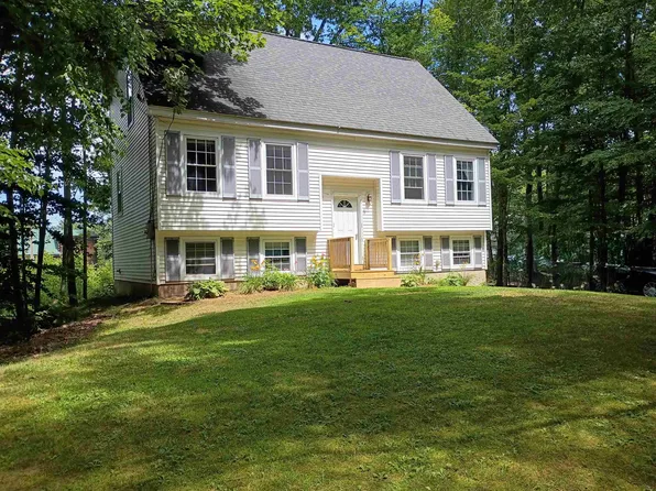 6 Friar Tuck Road, Canterbury, NH 03224