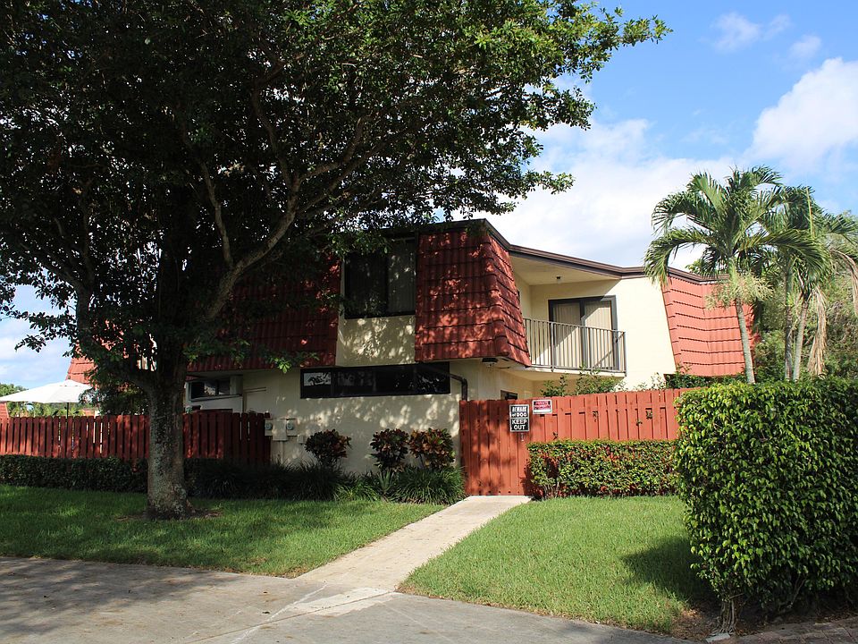 1st image of 3817 Victoria Dr
