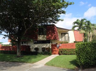 3817 Victoria Dr, West Palm Beach, FL 33406