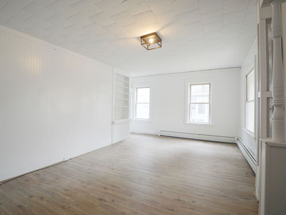 175 Woodland Avenue Apartment Rentals Gardner, MA Zillow