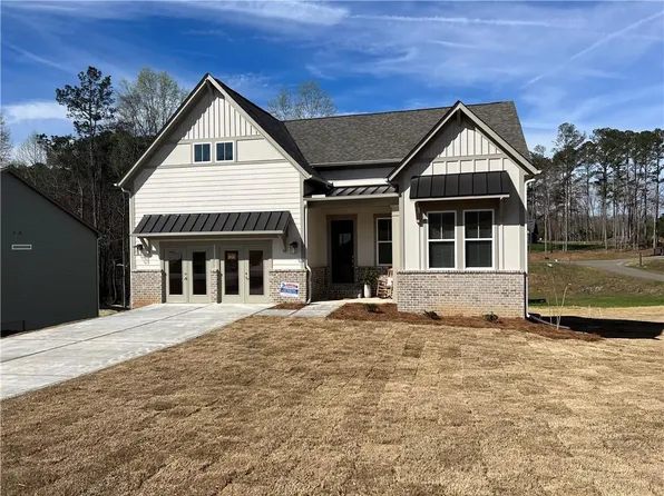 272 Linger Longer Dr, Ellijay, GA 30540