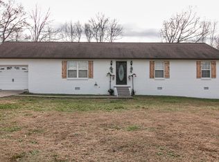 613 Shades Crest Dr, New Johnsonville, TN 37134