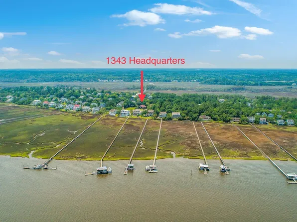 1343 Headquarters Plantation Dr, Johns Island, SC 29455