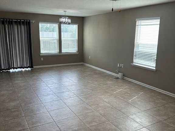 4th image of 9670 Freefall Rd
