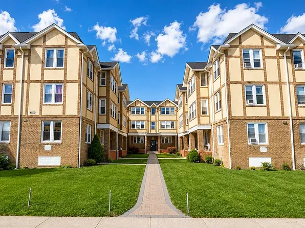 637-643 Central Ave