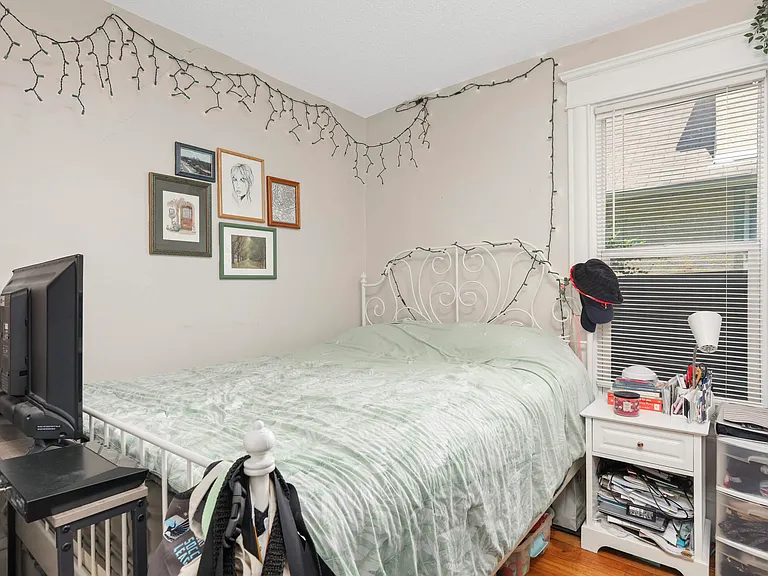 750 Buchanan St NE #1 — Photo 16