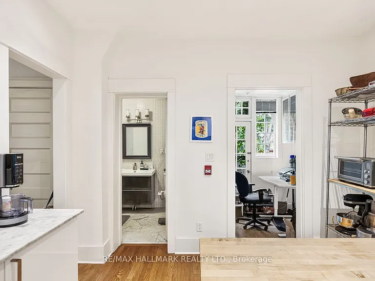 344 Palmerston Blvd #MAIN — Photo 10