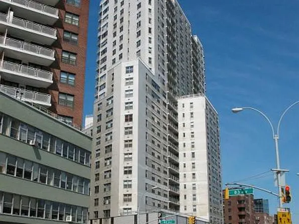 125-10 Queens Boulevard