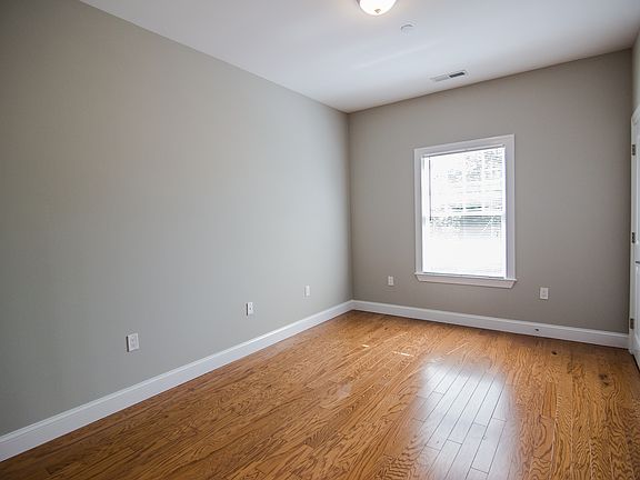 979 Boston Post Road