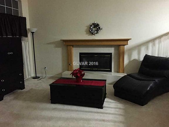3rd image of 929 Alta Oaks Dr