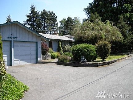 5th image of 3227 S 164th St