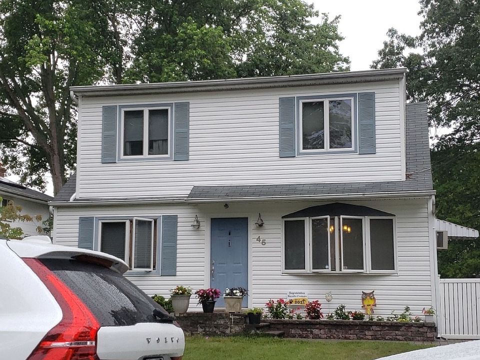 1st image of 45 1st St