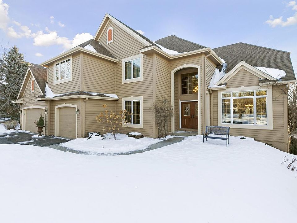 1st image of 2655 Longacres Dr