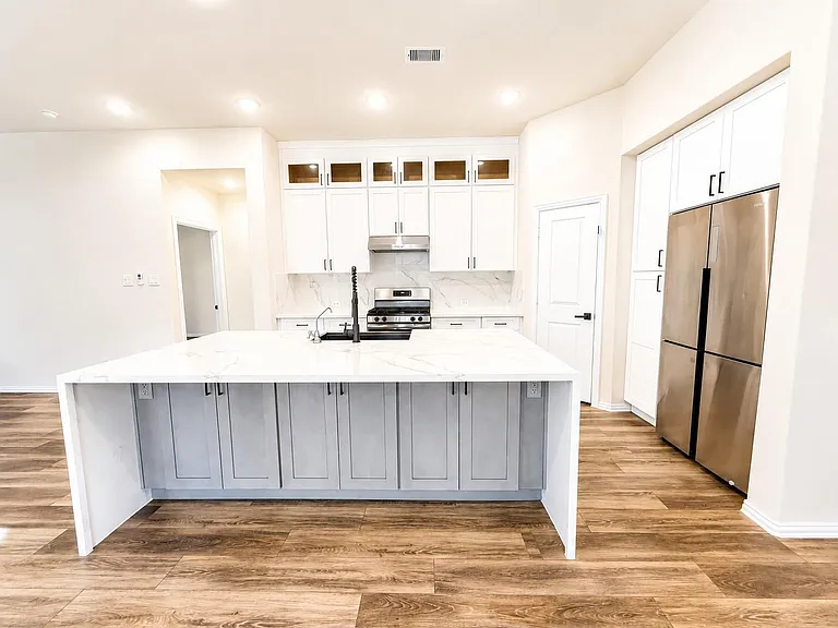 15230 Stuart Bat Cave Ln — Photo 5