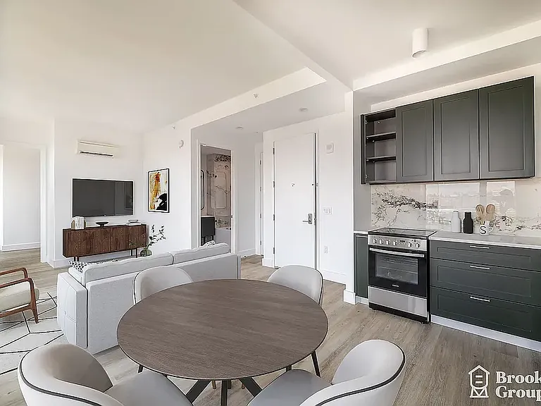 310 Grand Concourse #11A — Photo 1