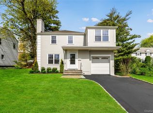 21 Keogh Lane, New Rochelle, NY 10805