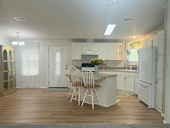 5th image of 4064 SW 9th Way