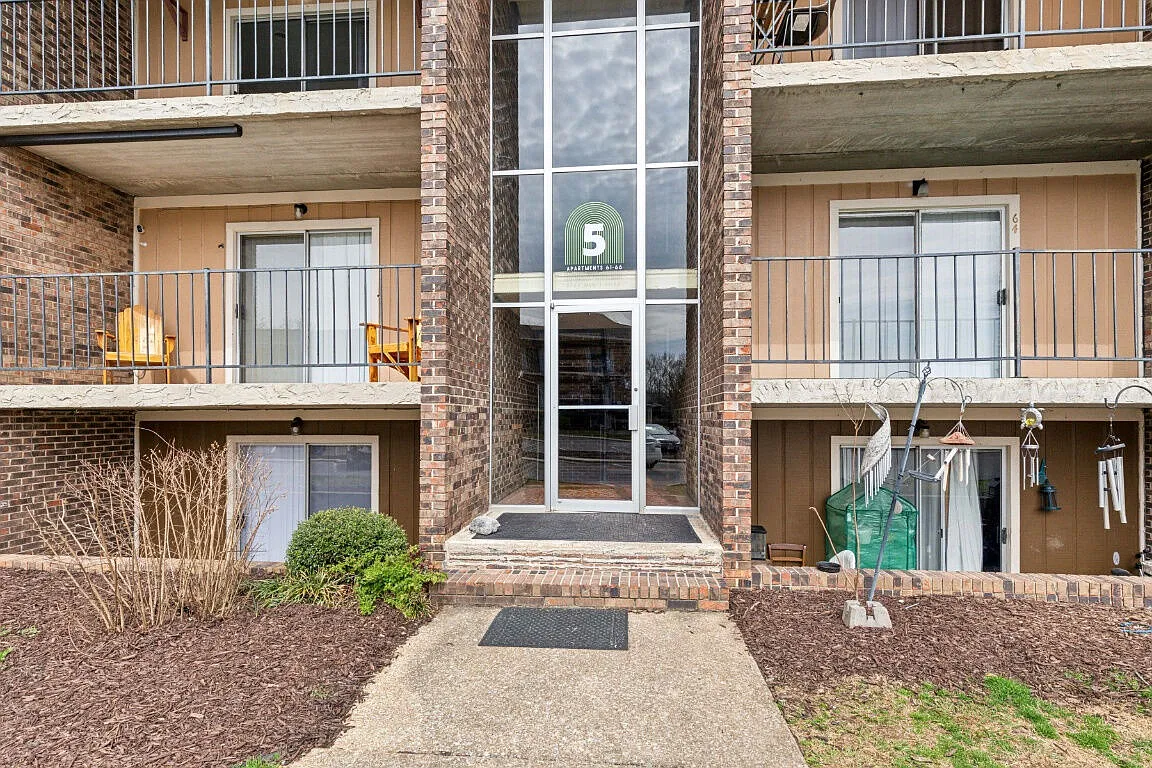 Midvale Heights — Photo 1