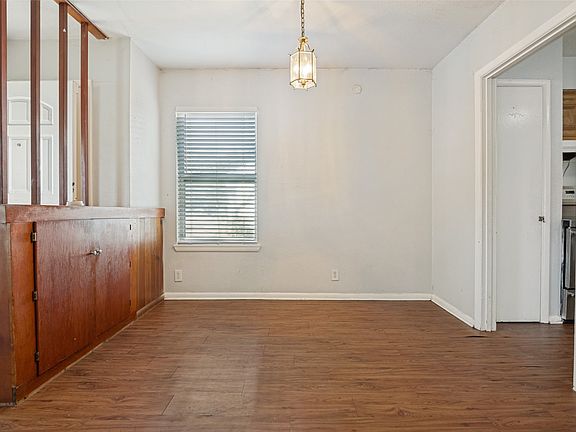 4th image of 1413 Marydale Dr