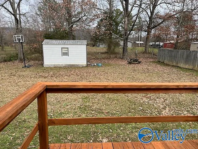 73 Lisa Ln — Photo 2