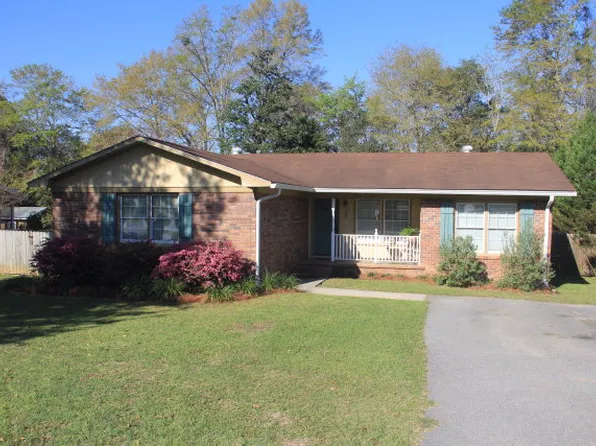 637 Glenwood Dr, Thomasville, GA 31792