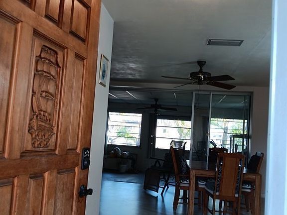2nd image of 5305 SW 2nd Pl