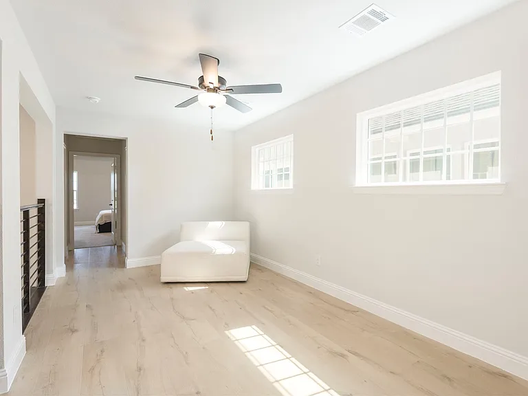 3675 Honeycutt Dr — Photo 25
