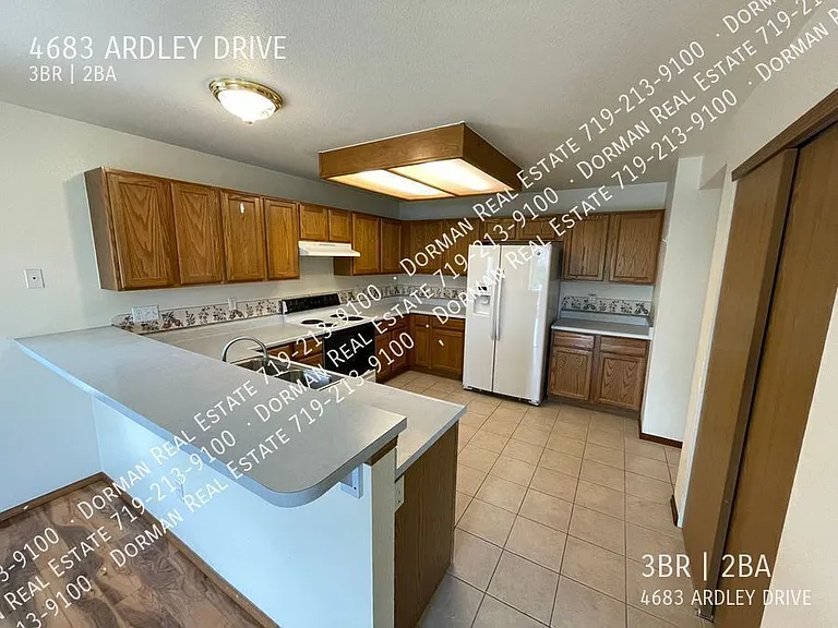 4683 Ardley Dr — Photo 5