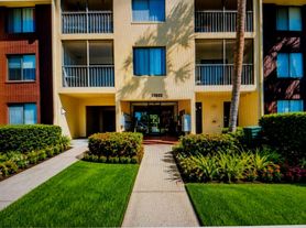 13602 S Village Dr, Tampa, FL