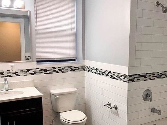 4th image of 78 Summit Ave #101