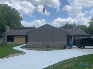 615 Center Ridge Rd, Bryan, OH 43506