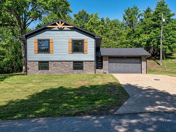 3rd image of 618 Jay Dr