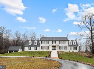 10076 Possum Hollow Dr, Delaplane, VA 20144