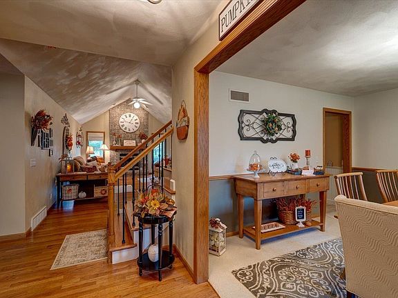 4th image of 3012 Candlewood Dr