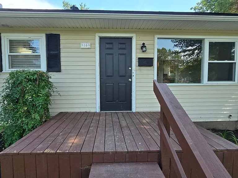 9809 Old Six Mile Ln — Photo 6