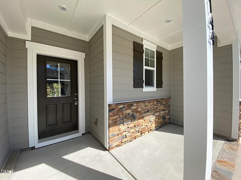 144 Sears Ridge Ln — Photo 2