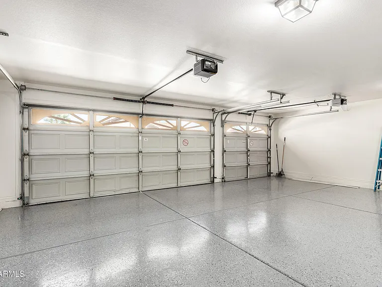 1517 W Islandia Dr — Photo 33