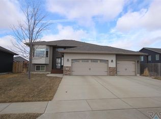 4305 S Klein Ave, Sioux Falls, SD 57106