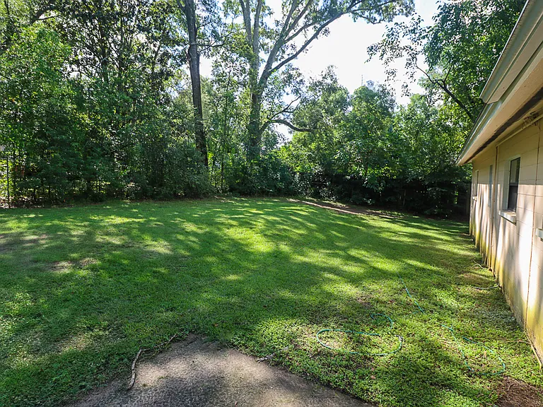 811 S Lipona Rd — Photo 25