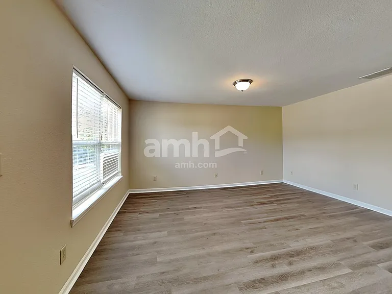12693 Glengary Dr — Photo 7