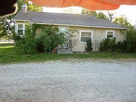 4th image of 503 E 10th St