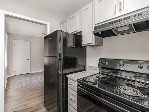 2345 Statesville Blvd APT 150
