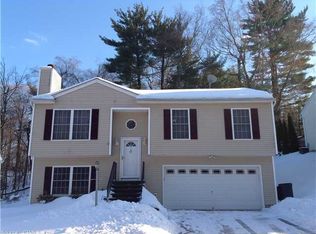 54 Chestnut St, West Haven, CT 06516