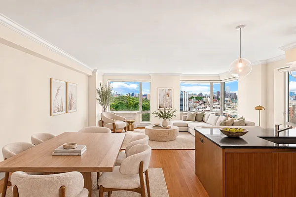 Living room, photo 1