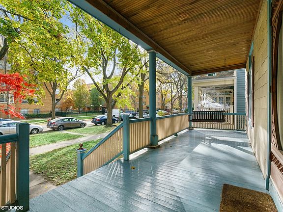 2nd image of 4936 N Wolcott Ave