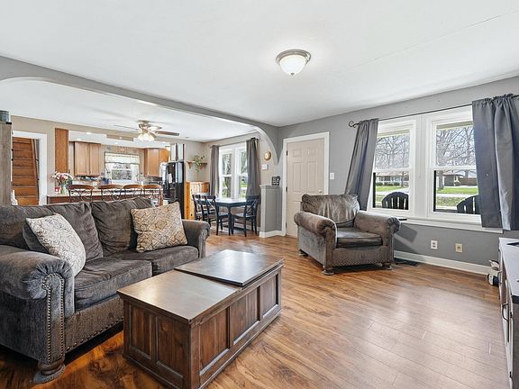 4th image of 4051 Trier Rd