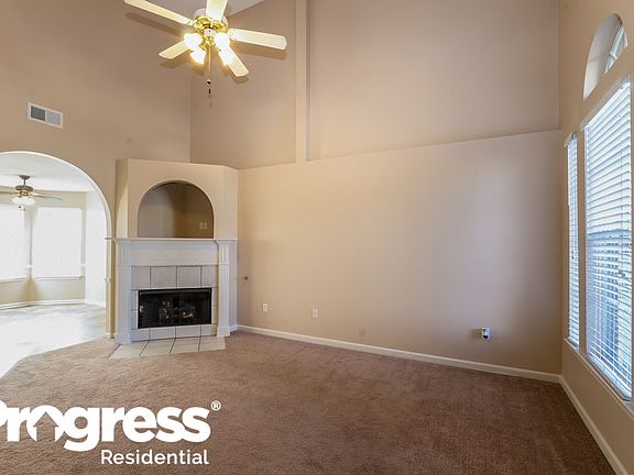 2nd image of 9817 Dogwood Ct E